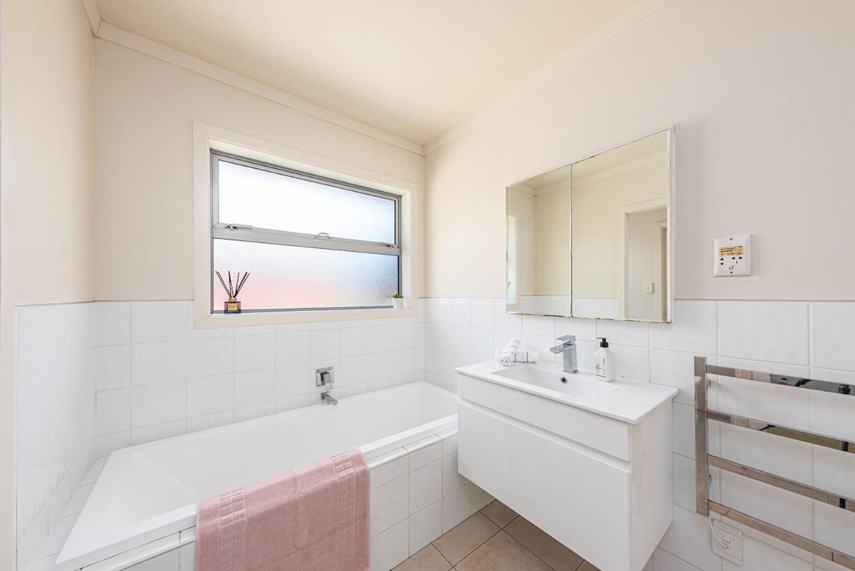 Spacious And Tranquil 4 Bed House Near Uc Christchurch