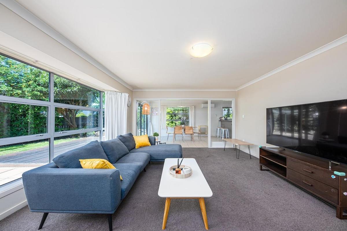Spacious And Tranquil 4 Bed House Near Uc * Christchurch