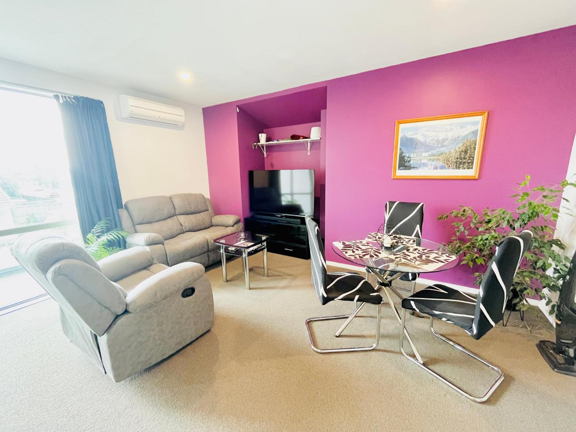 Homestay Fringe Private - Your Urban Escape! *