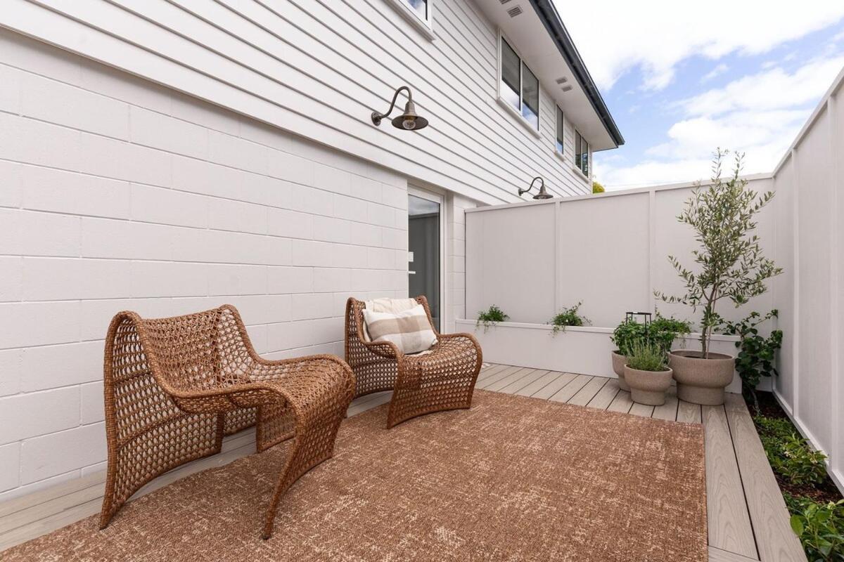 Holiday home Riverside Retreat On Terrace *