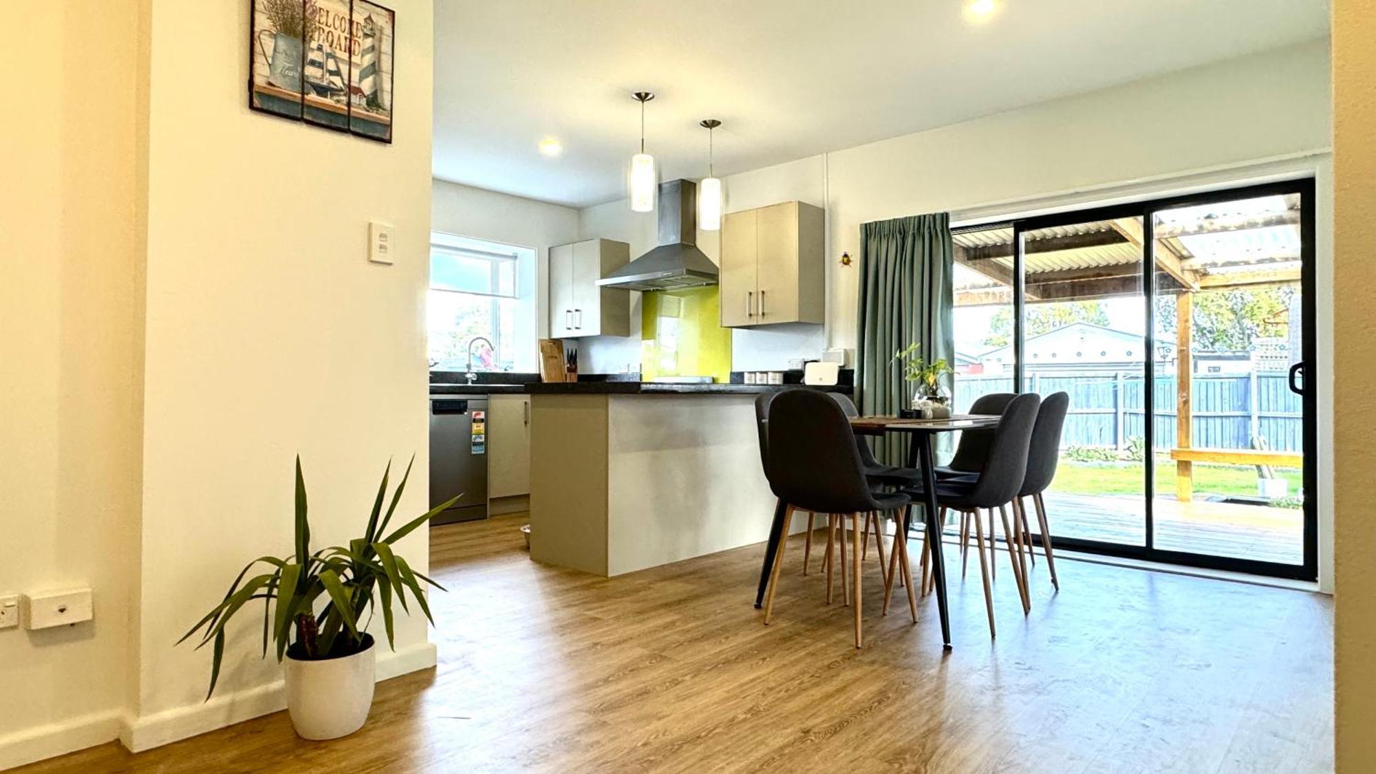 Holiday home Steven House