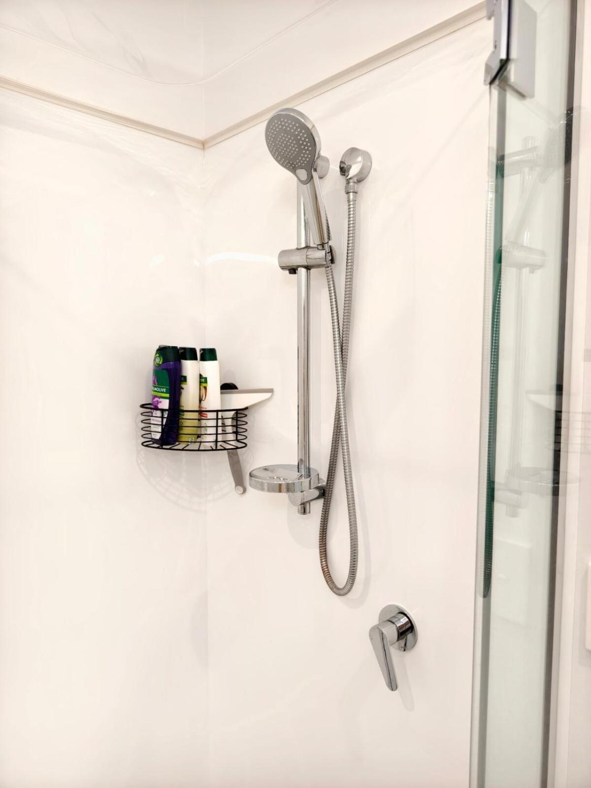 Cbd 2 Bed 2 Bath Parkside Retreat With Freeparking Apartment Christchurch