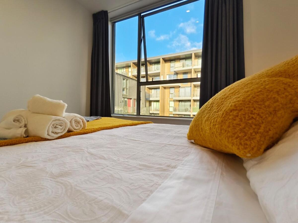 Cbd 2 Bed 2 Bath Parkside Retreat With Freeparking