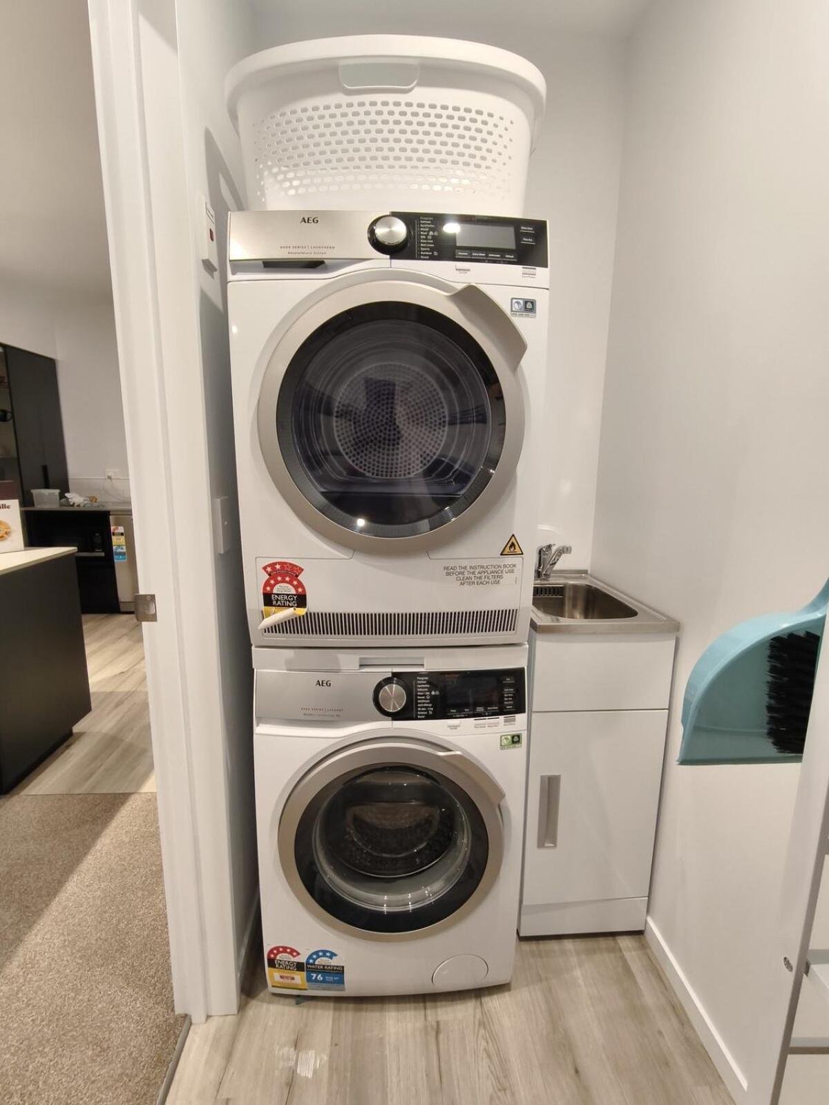 Cbd 2 Bed 2 Bath Parkside Retreat With Freeparking Apartment *