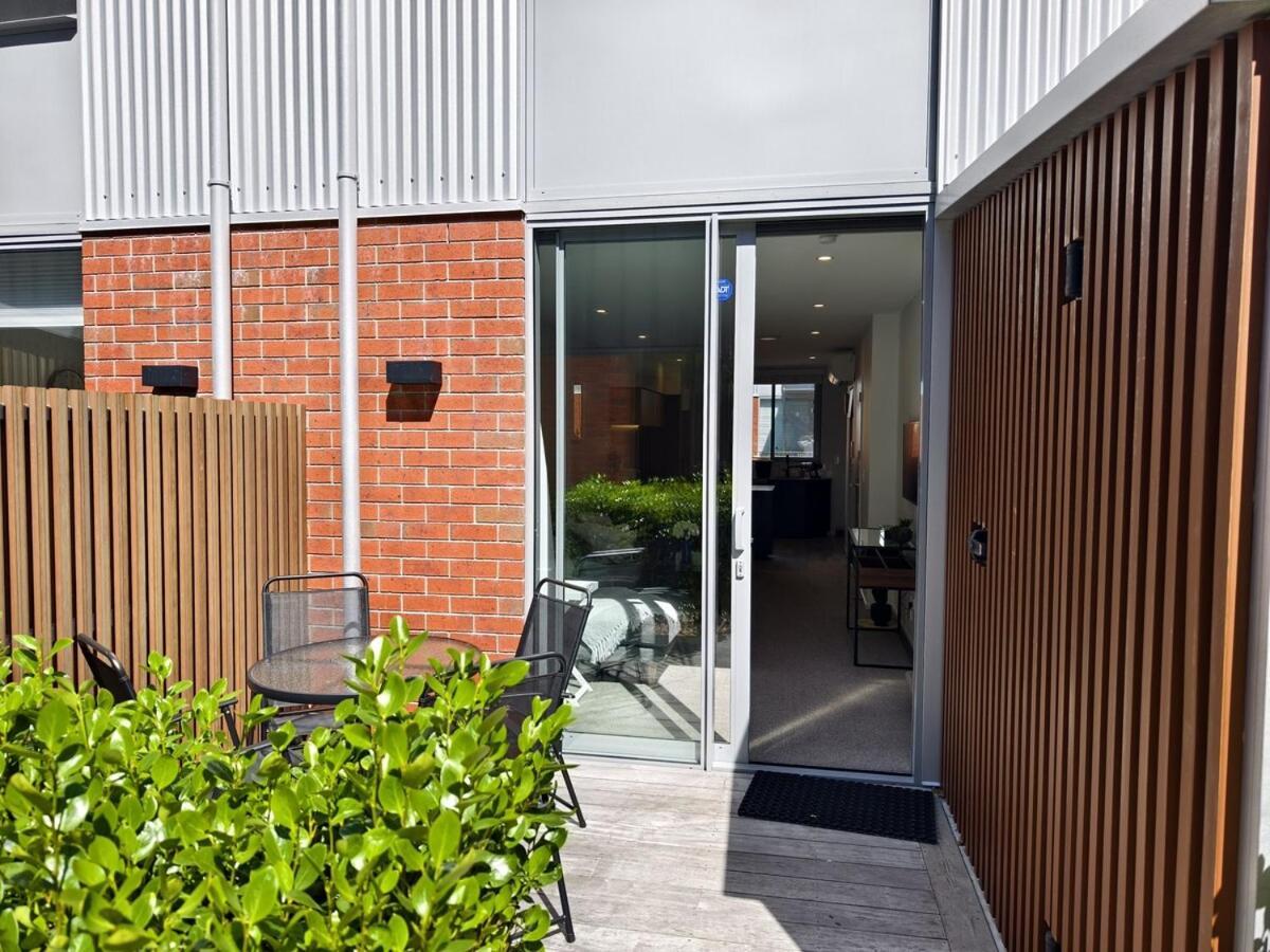 Cbd 2 Bed 2 Bath Parkside Retreat With Freeparking Apartment