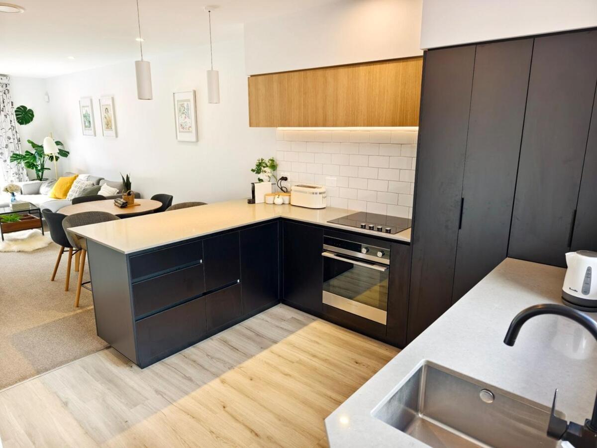 Cbd 2 Bed 2 Bath Parkside Retreat With Freeparking Apartment Christchurch