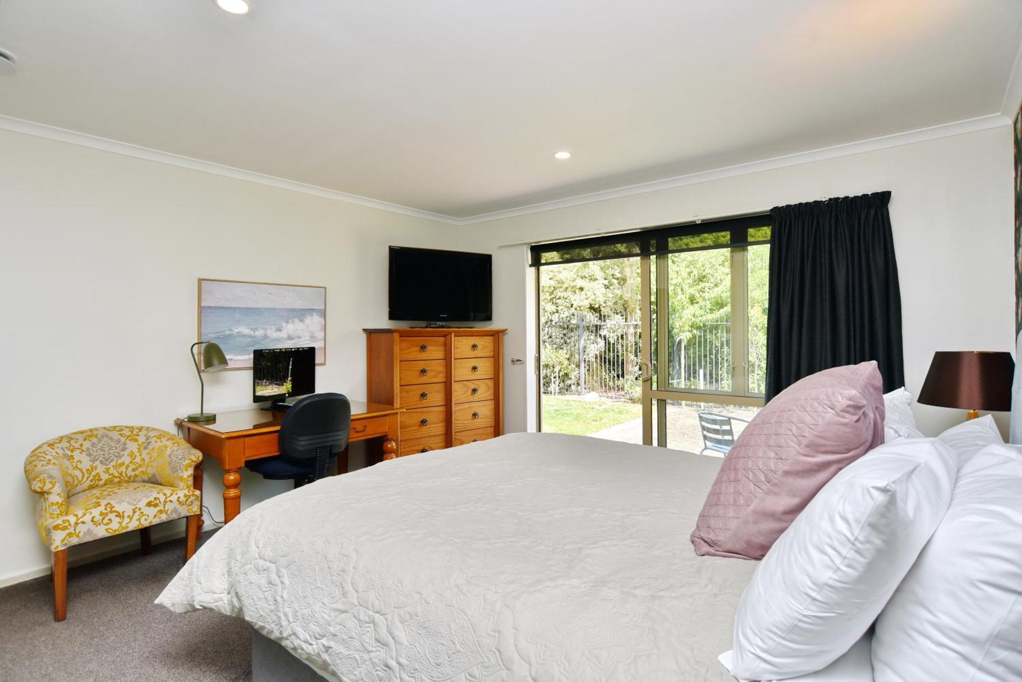 Holiday home At Puhara - Parklands Escape