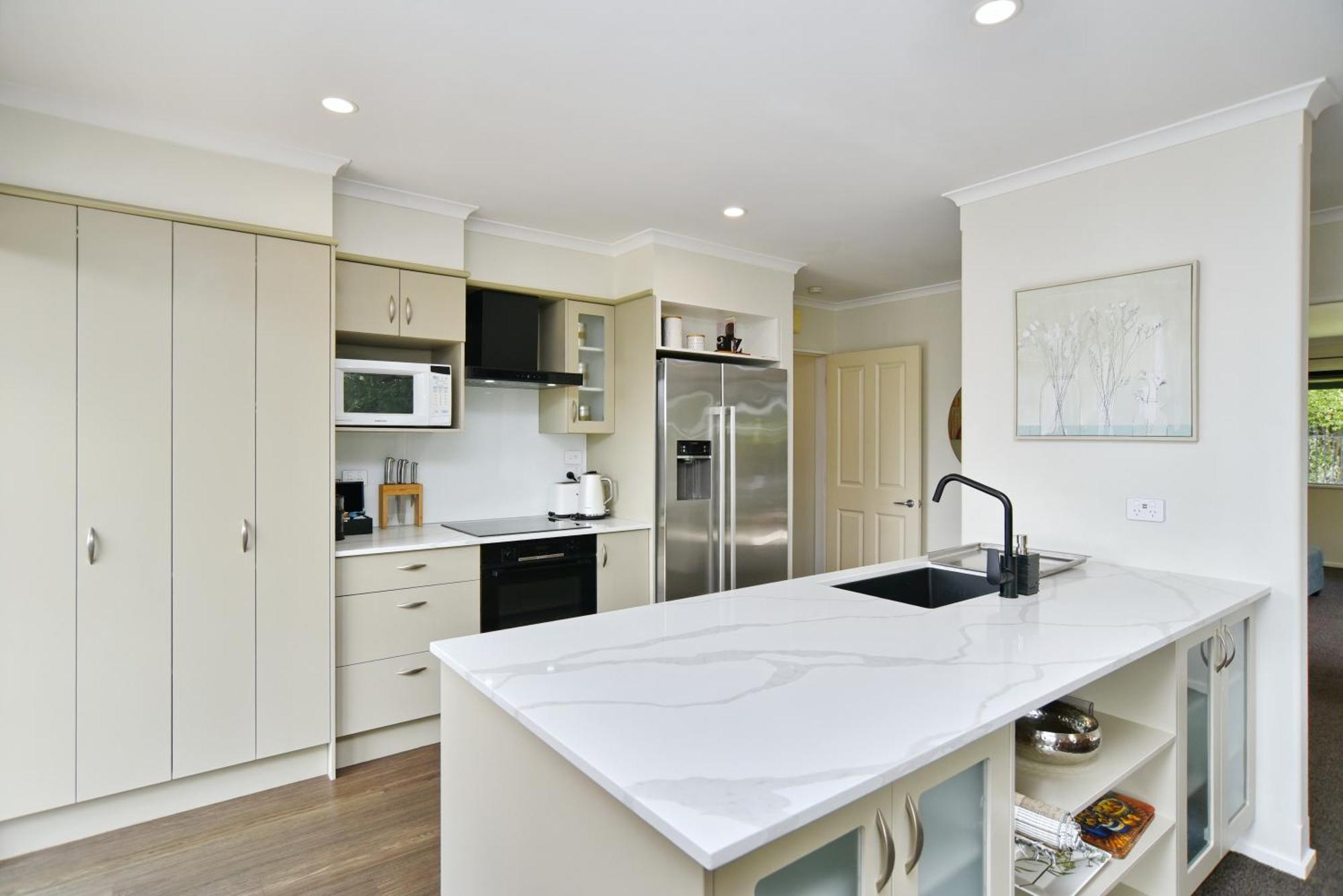 Holiday home At Puhara - Parklands Escape Christchurch