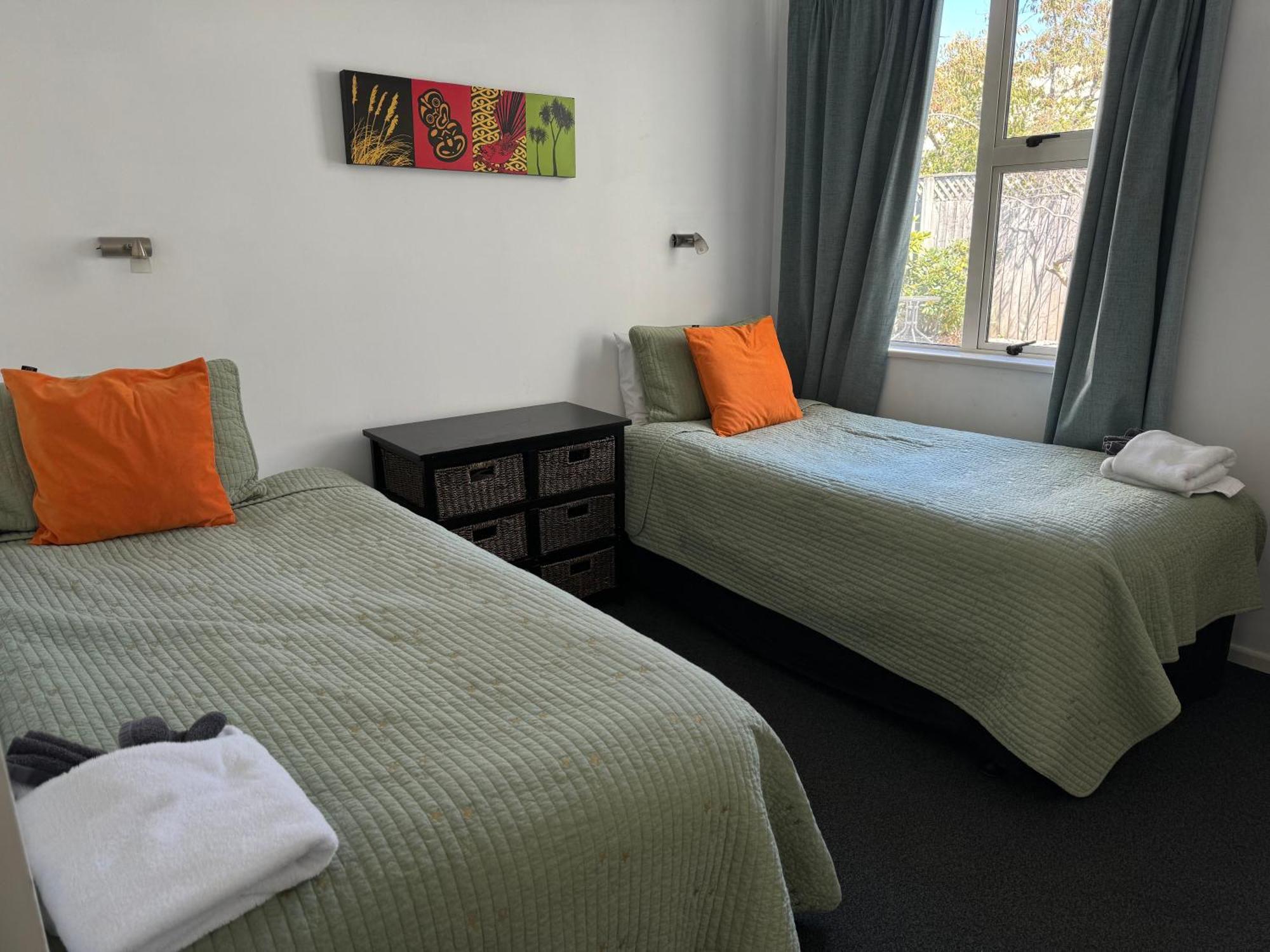 Diplomat Motel 4*