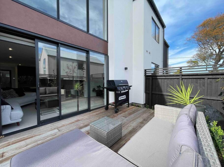 Holiday home Luxury 3 Bedroom With Double Garage *