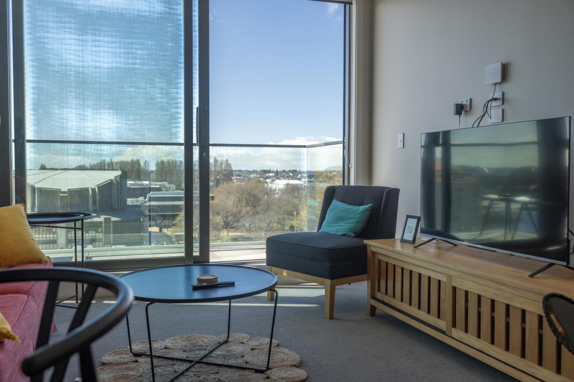 Luxury 2 Bedroom Cbd With Free Parking *