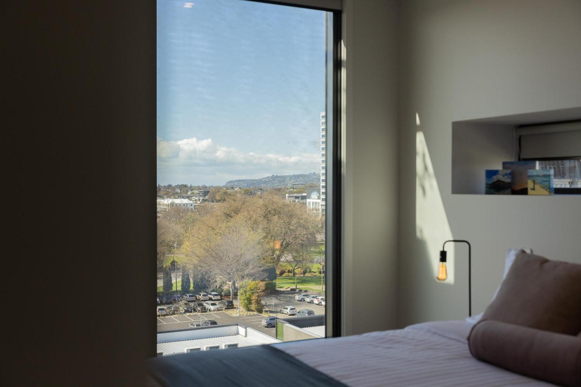Luxury 2 Bedroom Cbd With Free Parking