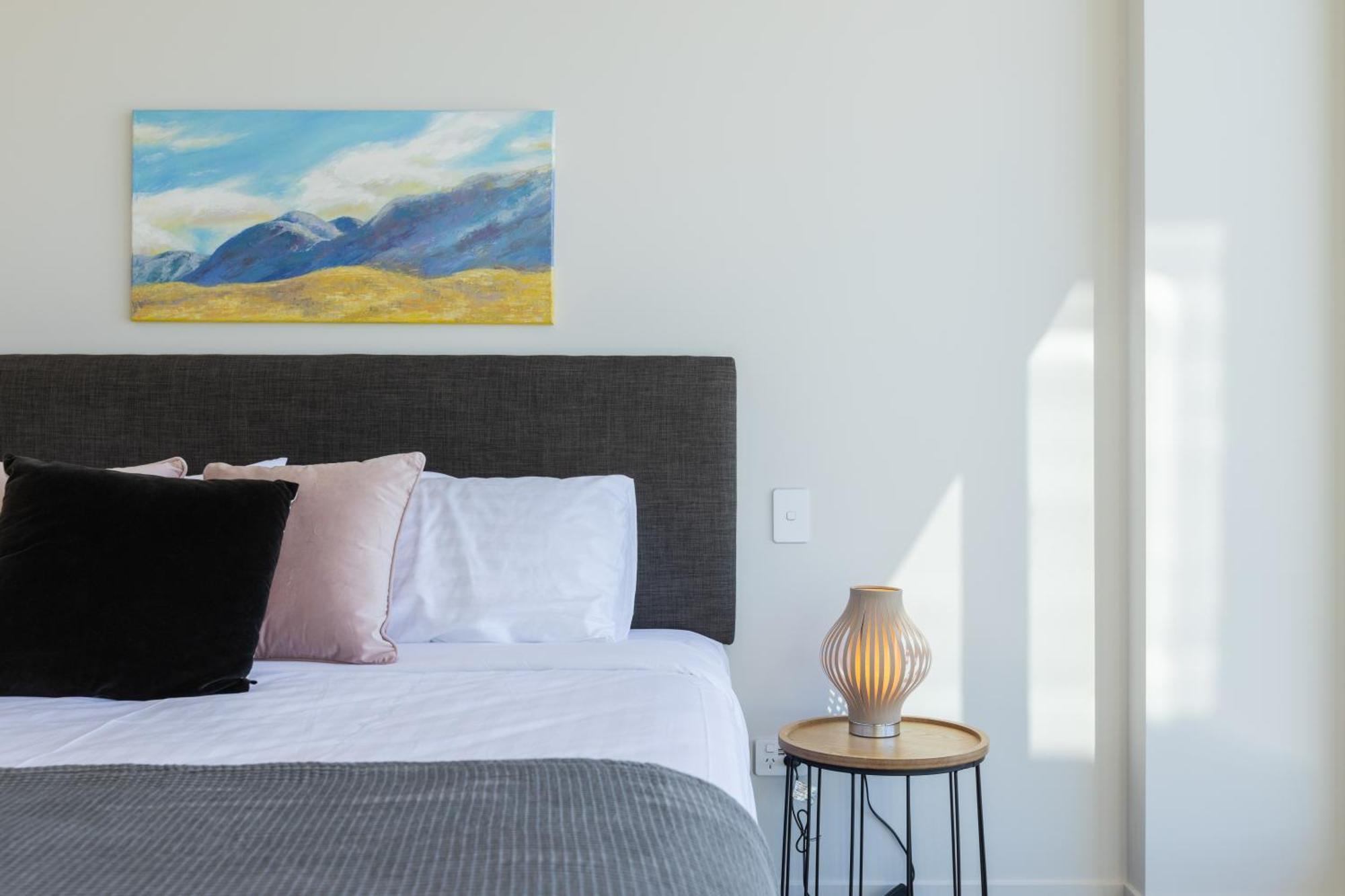 Luxury 2 Bedroom Cbd With Free Parking Apartment Christchurch