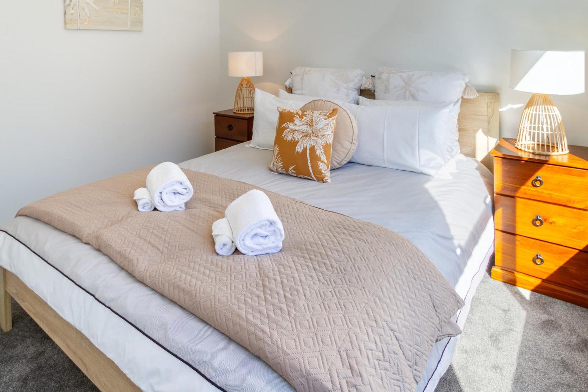 Escape On Cashel Street 2 Bed 2 Bath Apartamento *