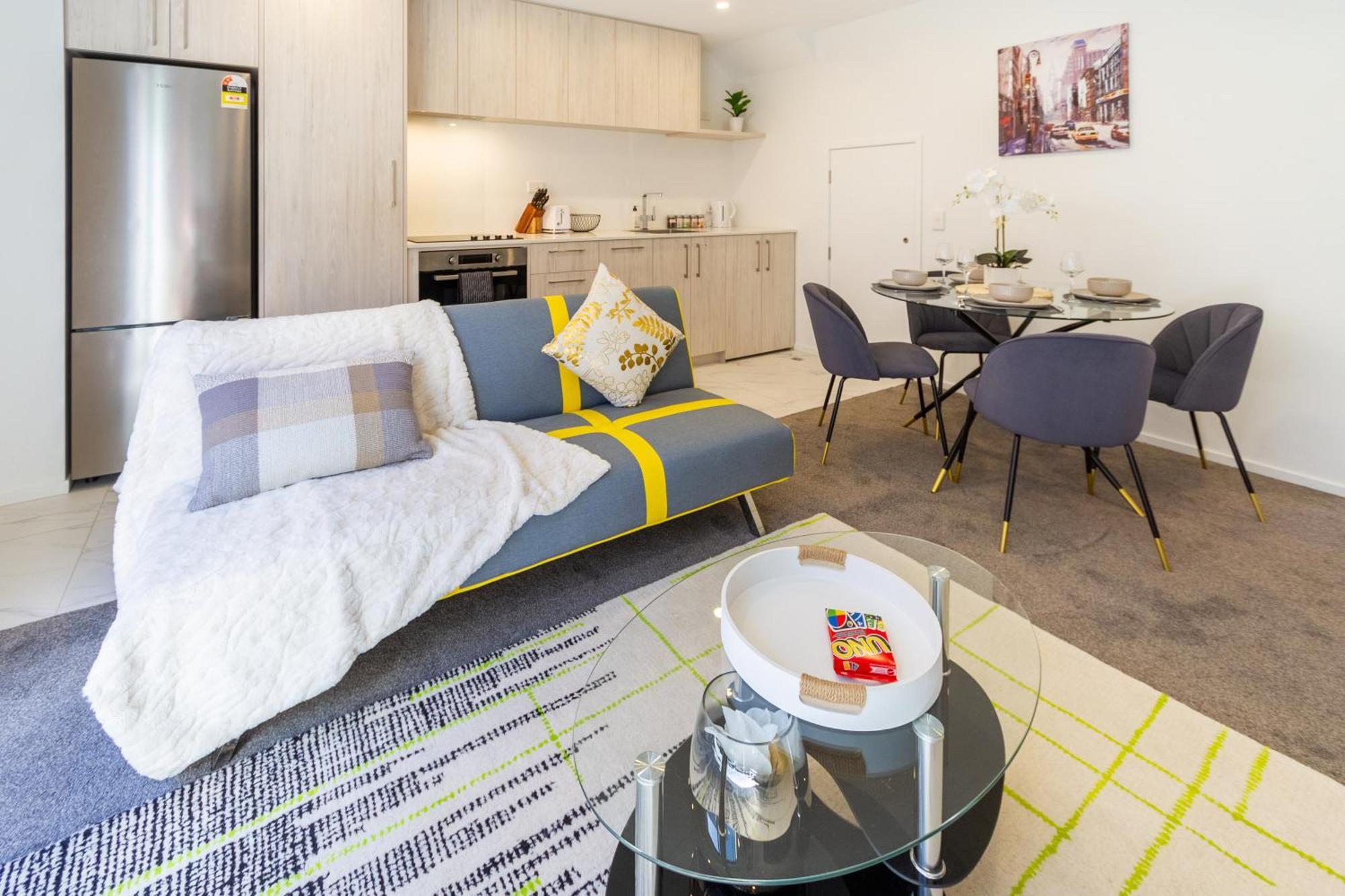 Escape On Cashel Street 2 Bed 2 Bath