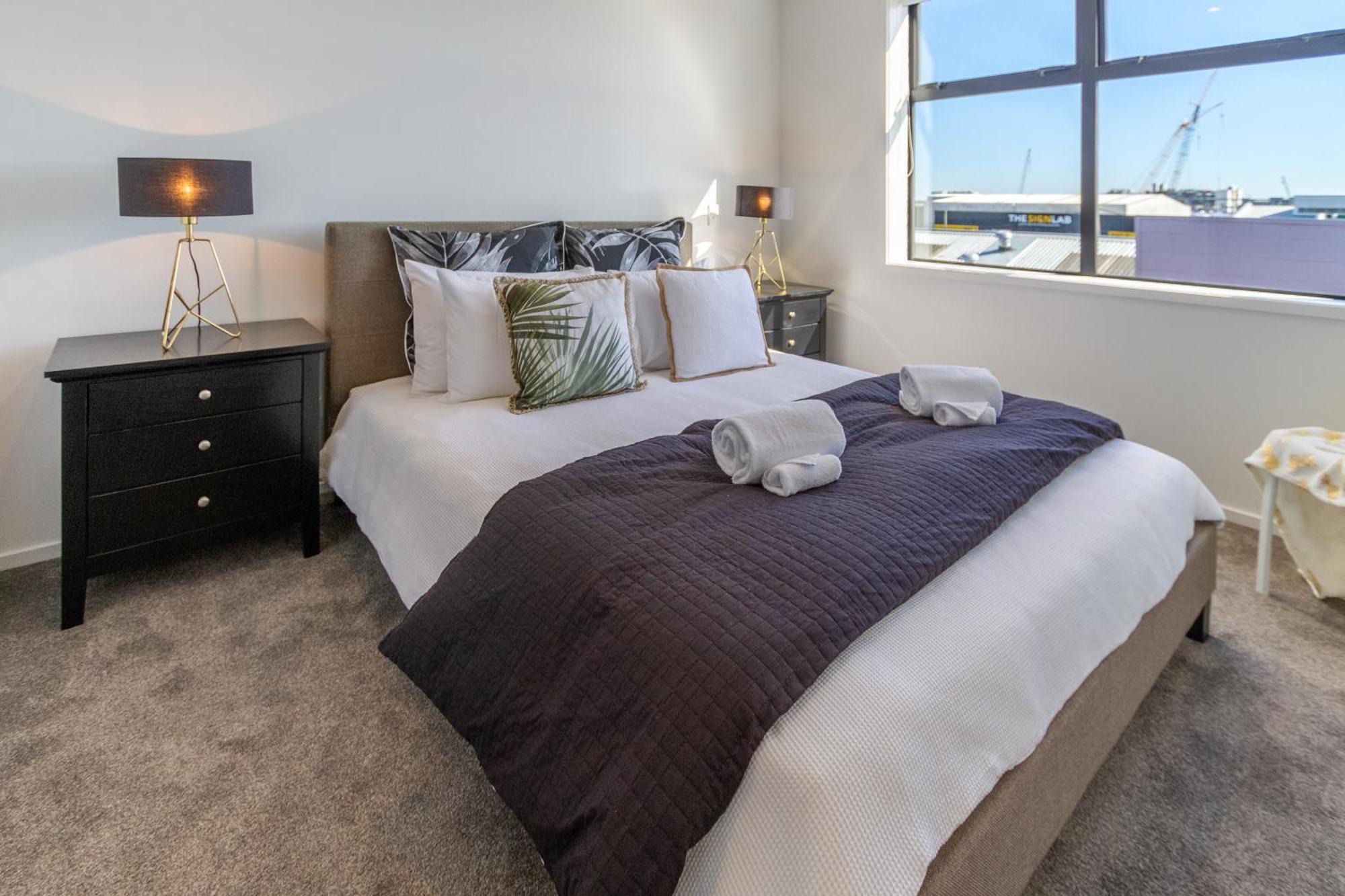 Escape On Cashel Street 2 Bed 2 Bath * Christchurch