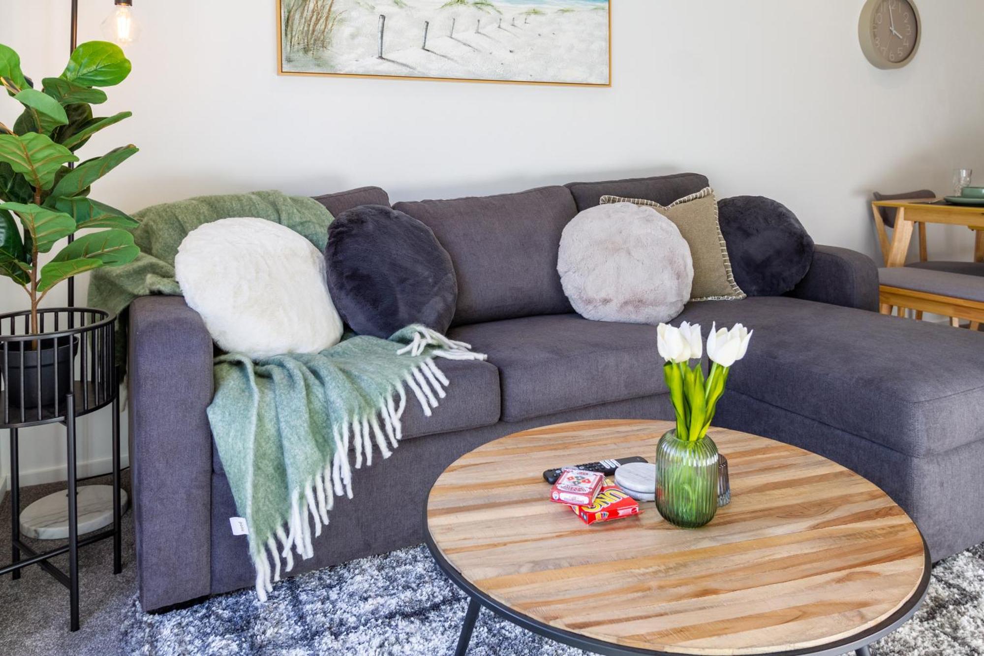 Apartment Enchanted Escape 2 Bed 2 Bath Cbd Christchurch