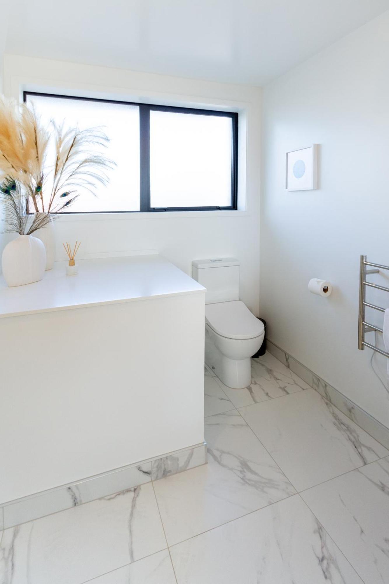 Apartment Enchanted Escape 2 Bed 2 Bath Cbd Christchurch