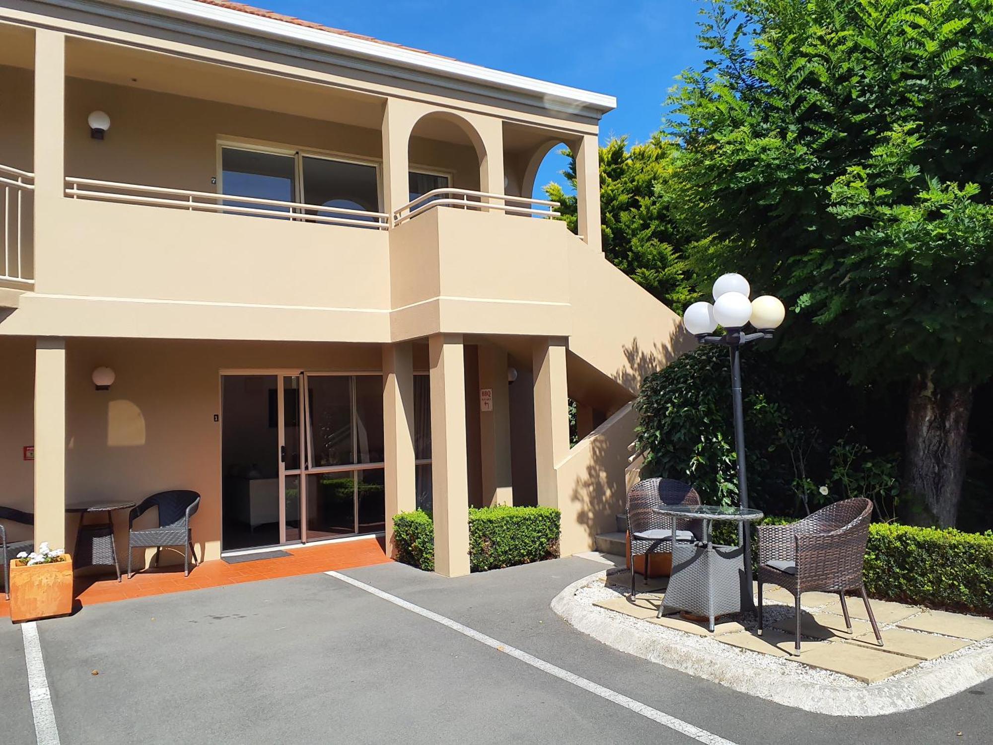 Tuscana Motor 4*
