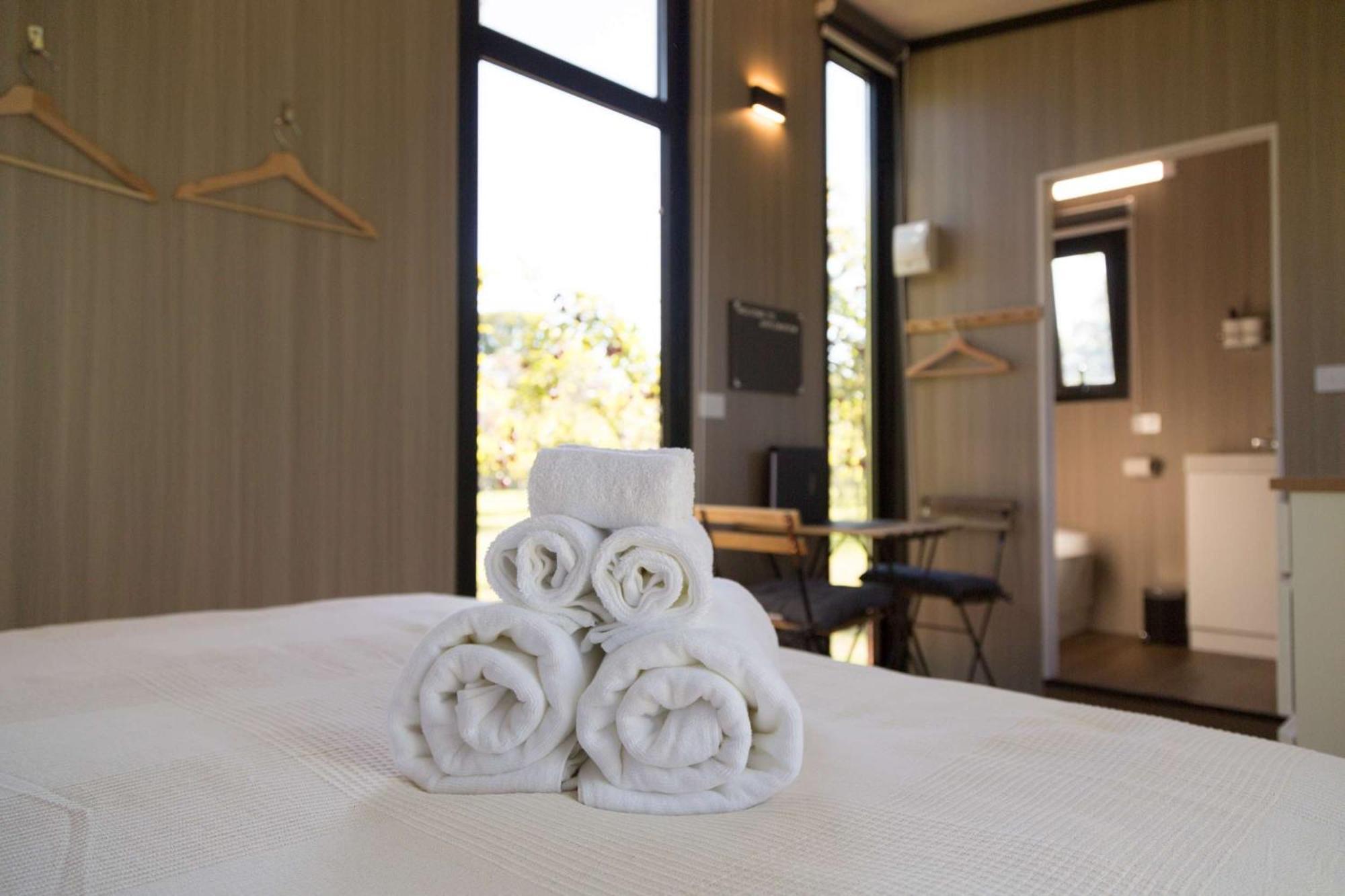 Applewood 1 By Tiny Away Holiday home