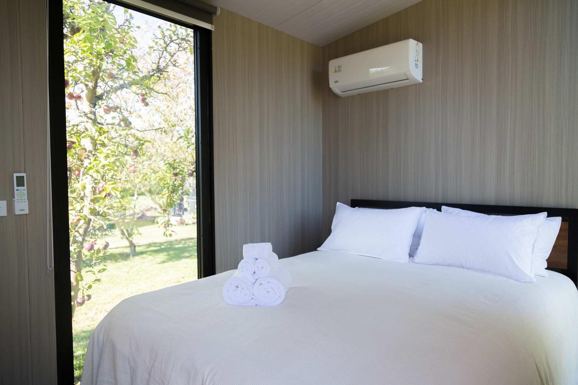 Applewood 1 By Tiny Away Holiday home Christchurch