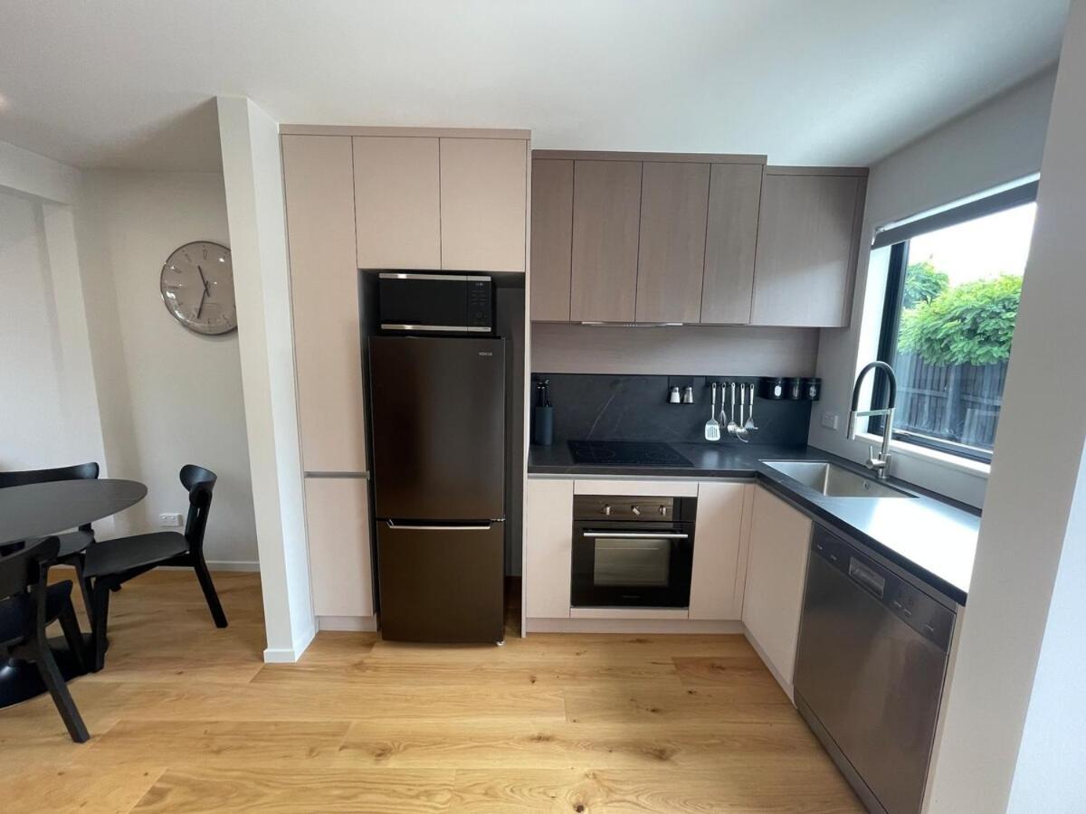 Fringe Hideout - 2 Bed With Car Park Apartment Christchurch