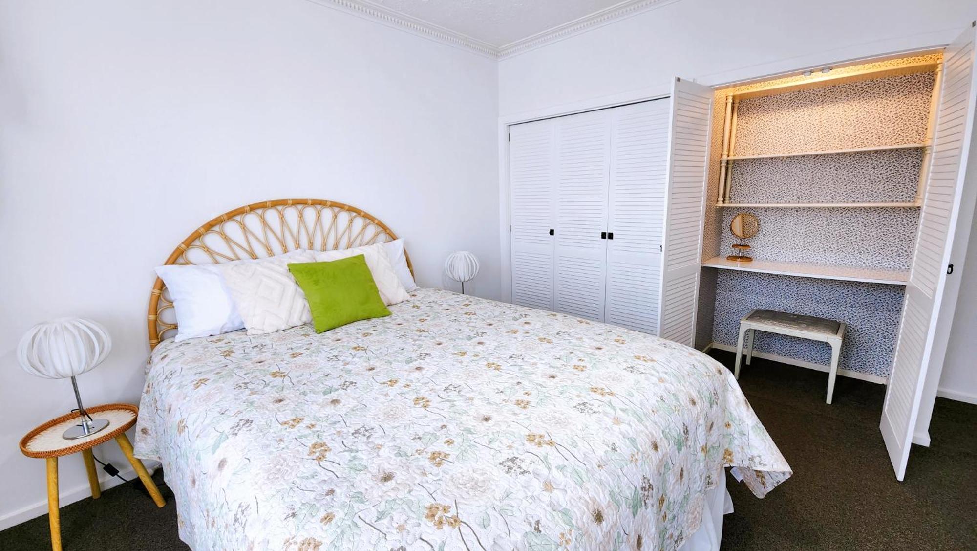 Spacious 5bdr 2ba 2lr Sleepout Family Holiday home