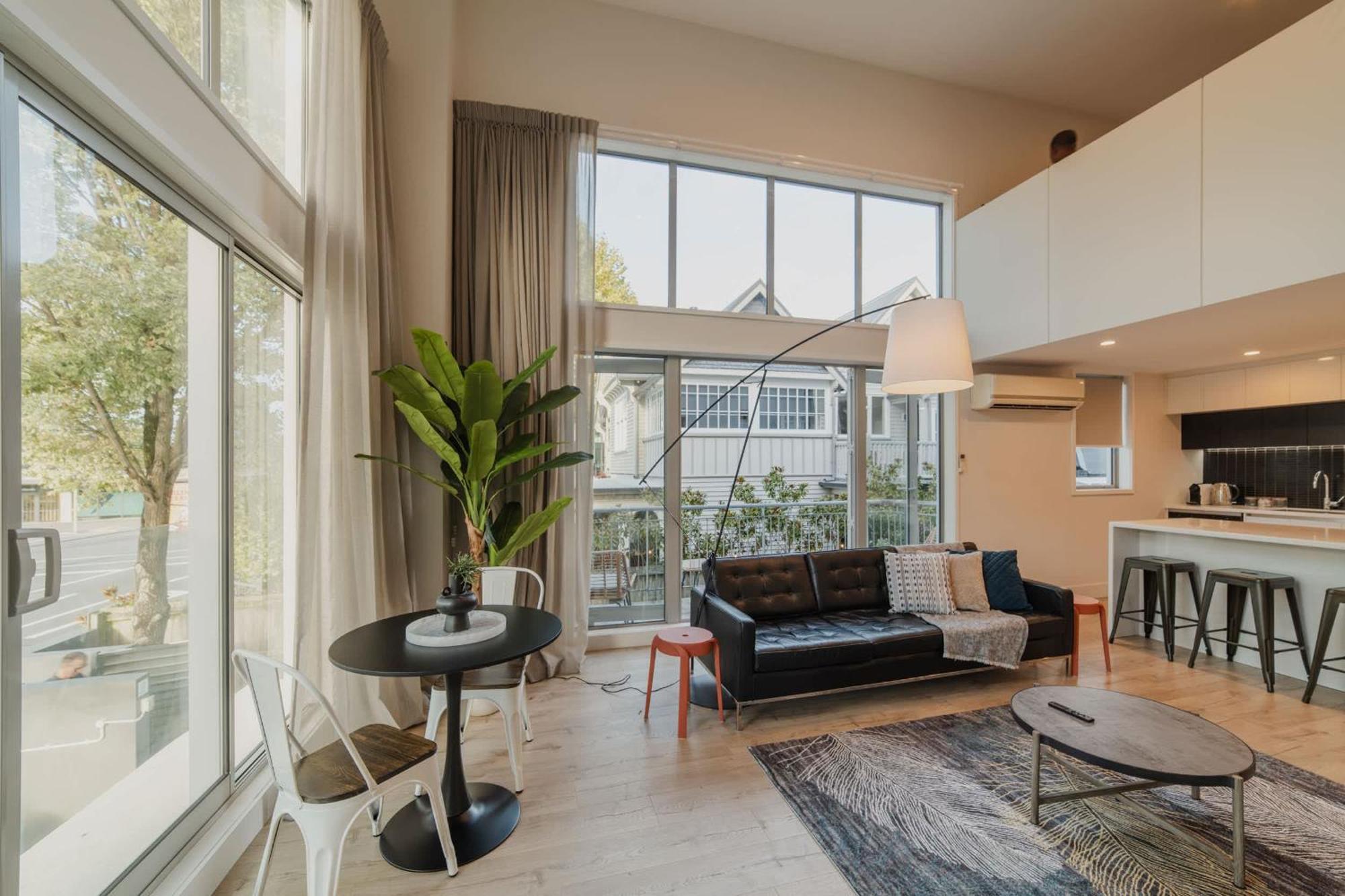 Cbd Edge - 2br With Balcony Sleeps 4 Holiday home