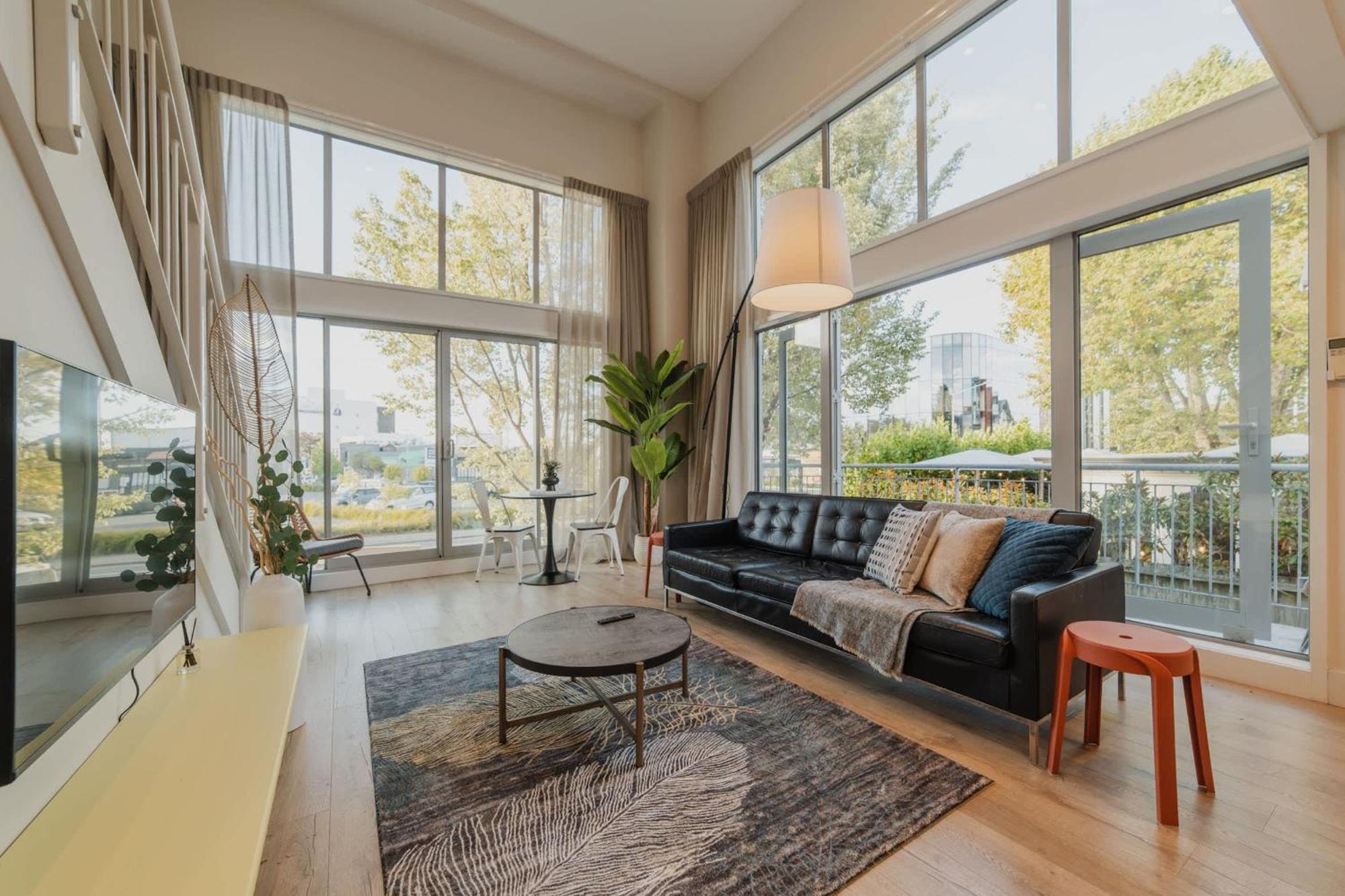 Cbd Edge - 2br With Balcony Sleeps 4