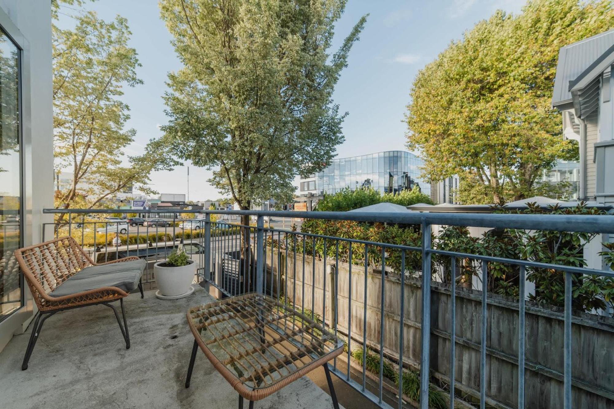 Cbd Edge - 2br With Balcony Sleeps 4 Holiday home