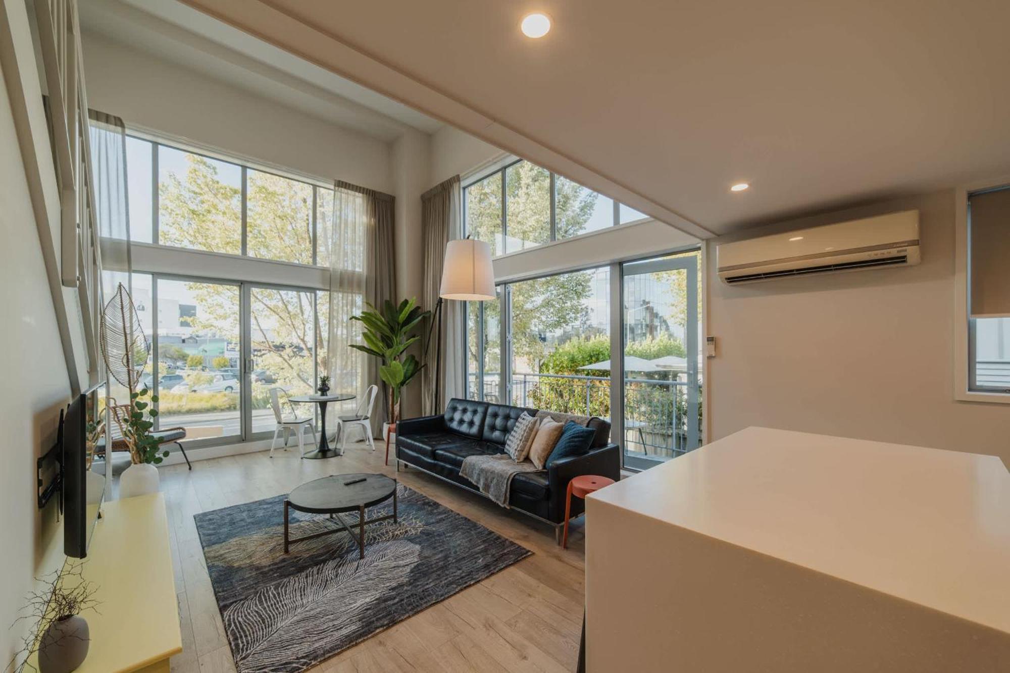 Holiday home Cbd Edge - 2br With Balcony Sleeps 4 *