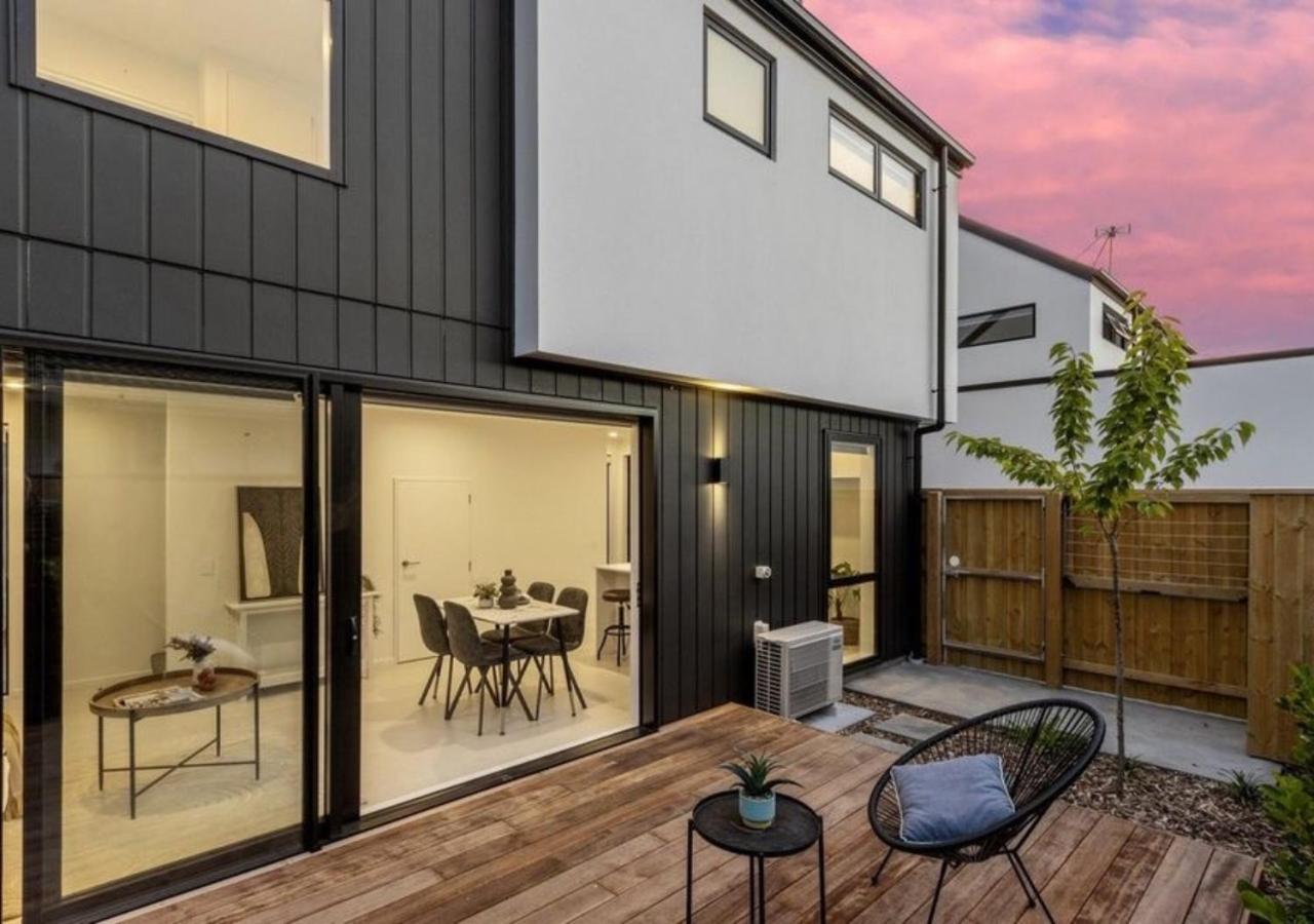 Brand New 2br With Parking In Christchurch