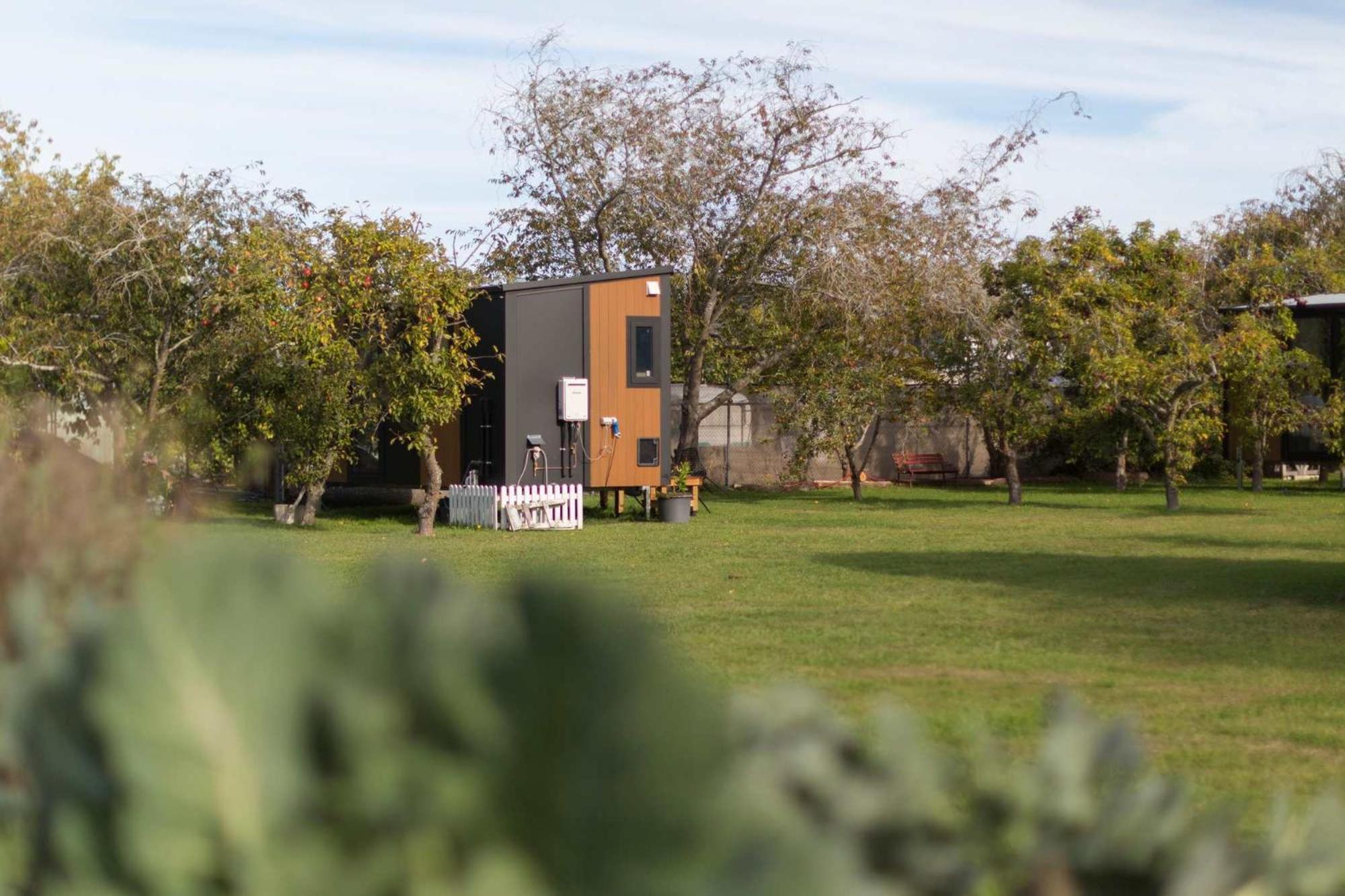 Applewood 1 By Tiny Away Christchurch