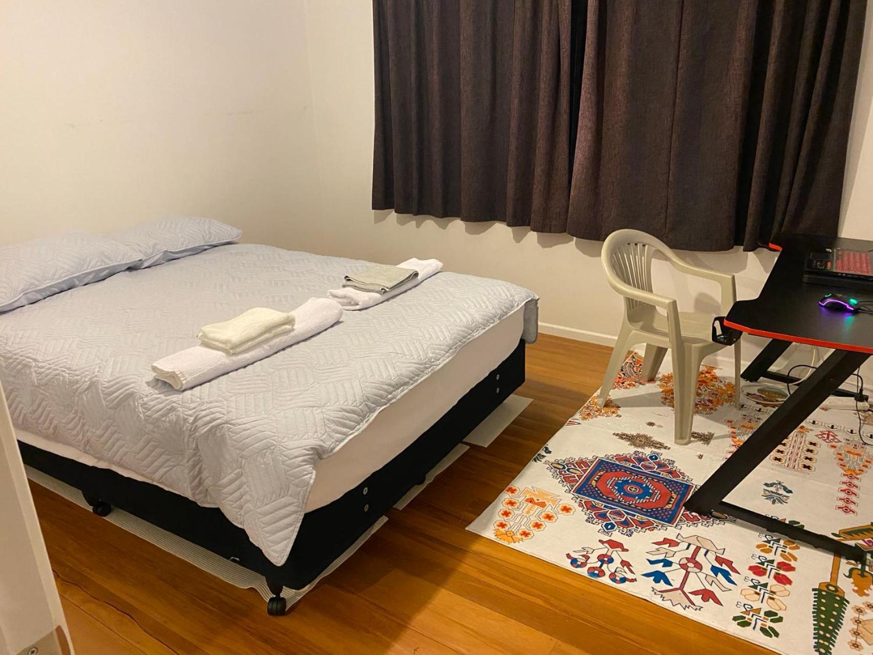 Hagley Park South Queen Size Bedroom * Christchurch