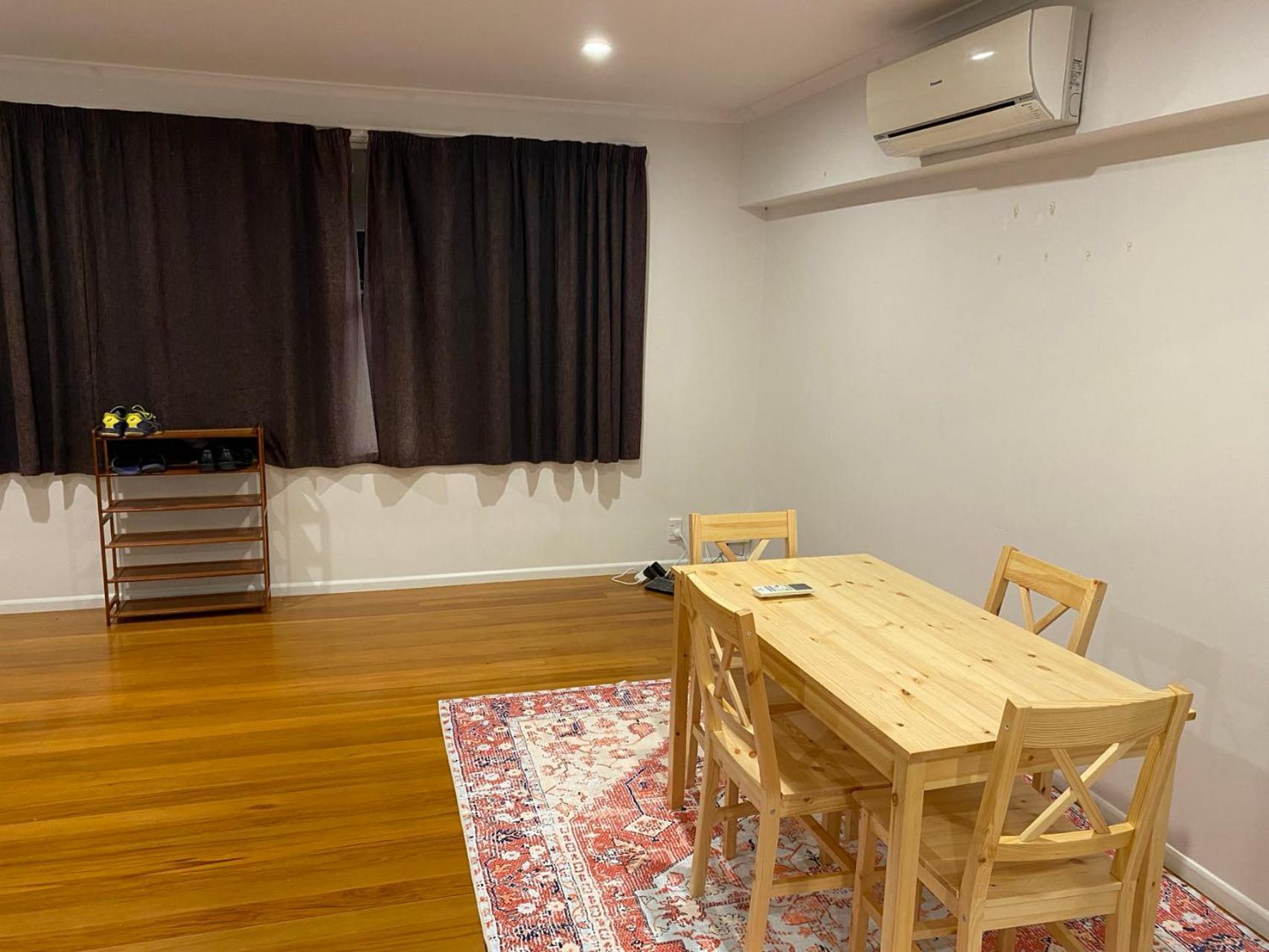 Homestay Hagley Park South Queen Size Bedroom Christchurch