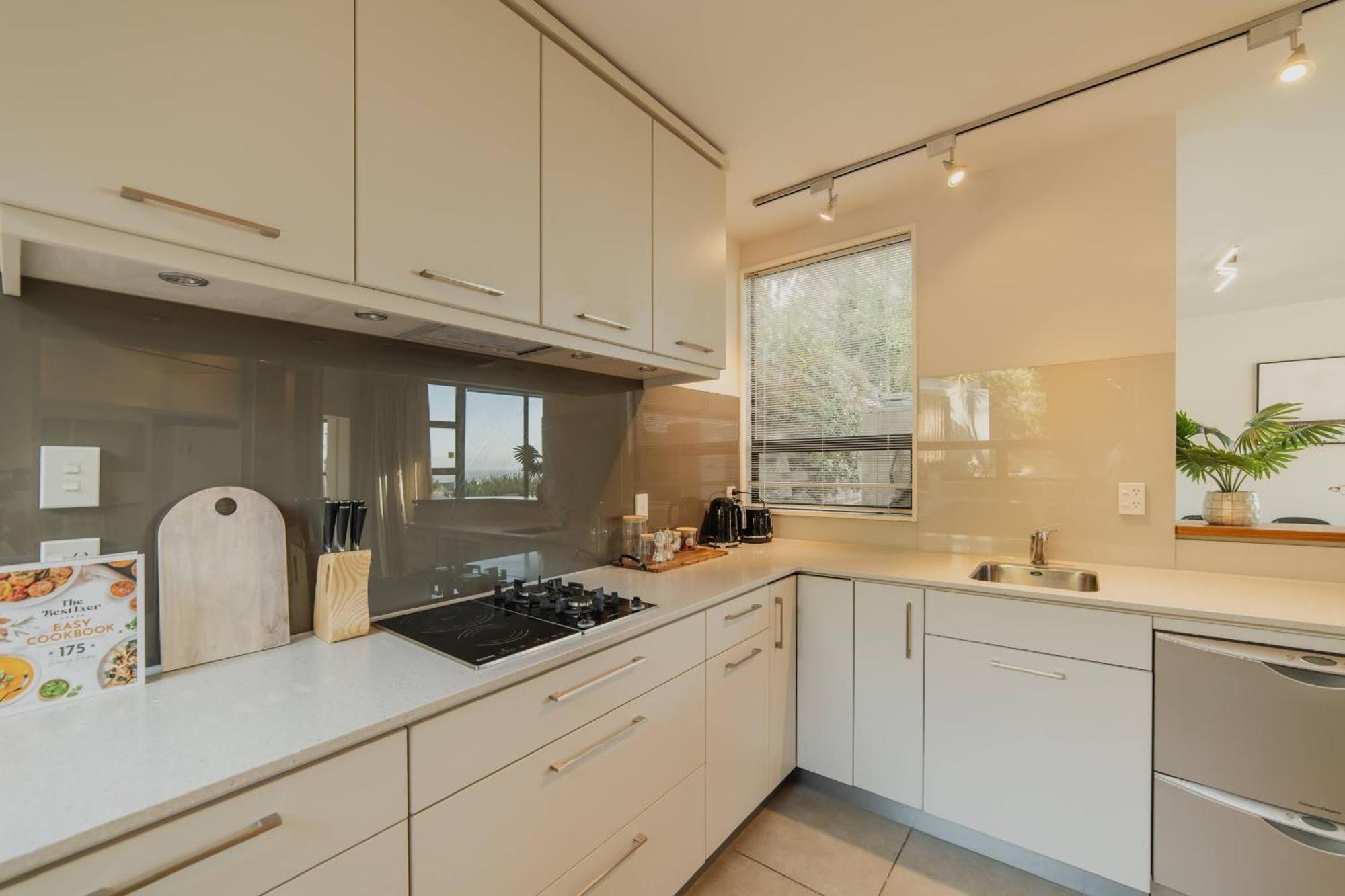 Adventure & Relaxation Cozy 3br With Games & Scenic Views Christchurch