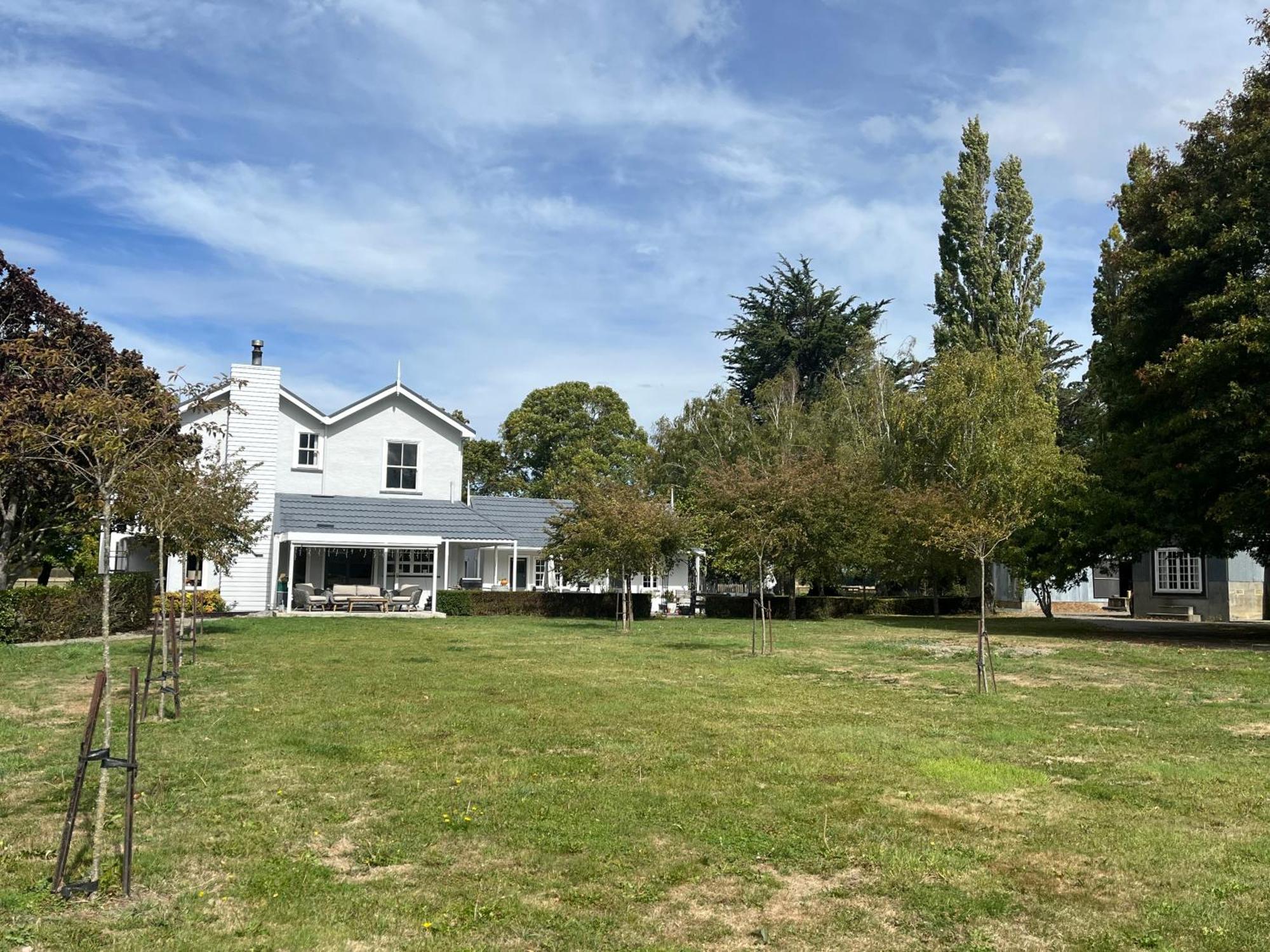 Newfields Country Retreat Guest house Christchurch