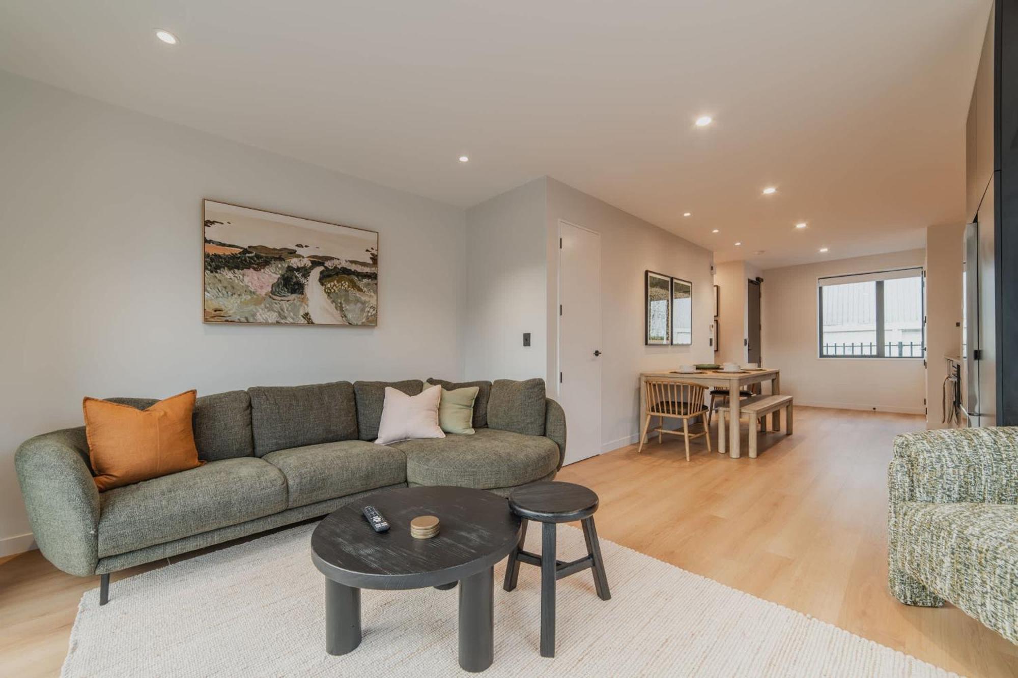 Bright 2br W Yard Washer Full Kitchen Christchurch