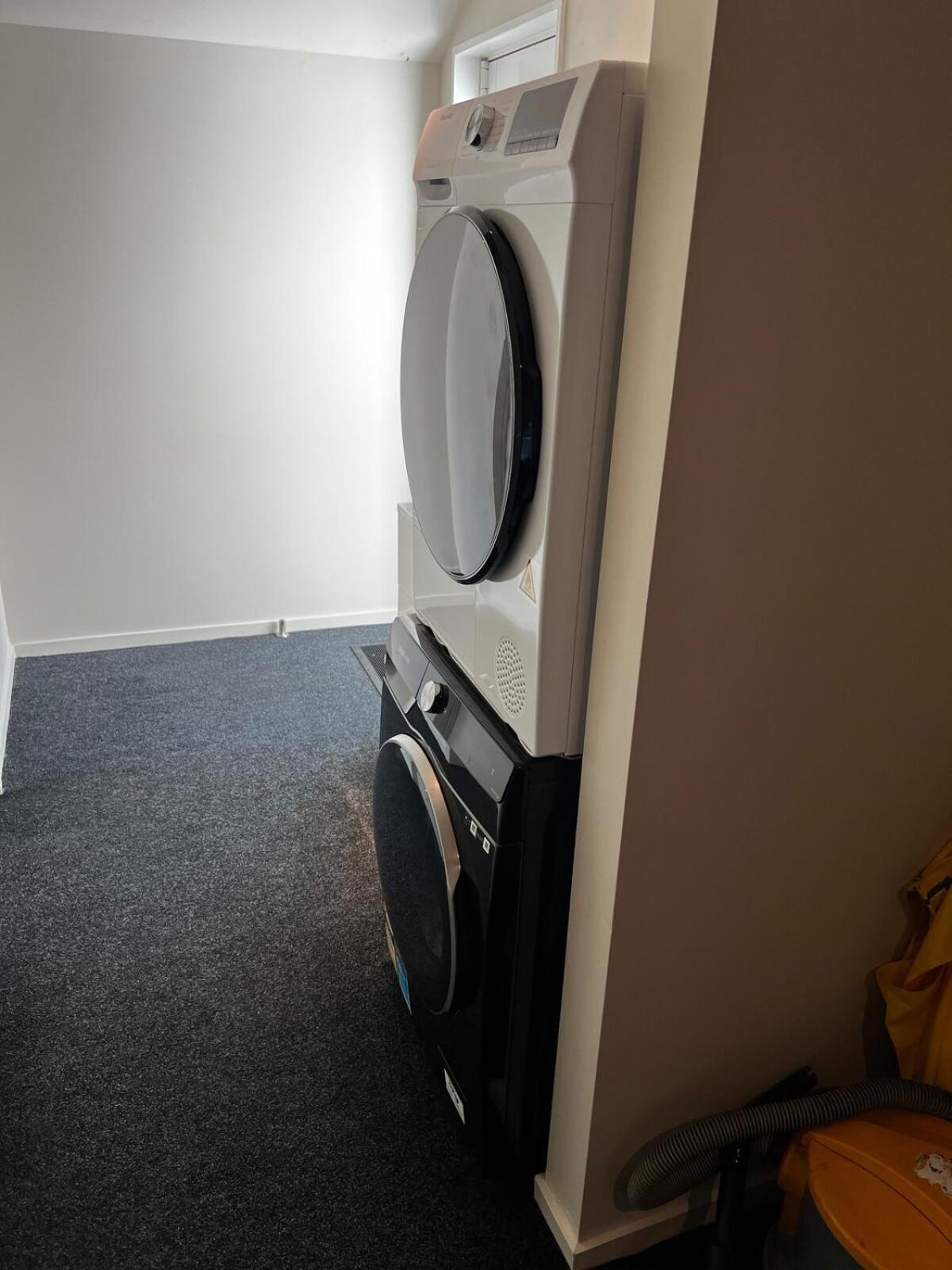 3 Bedroom In Peaceful Setting Christchurch