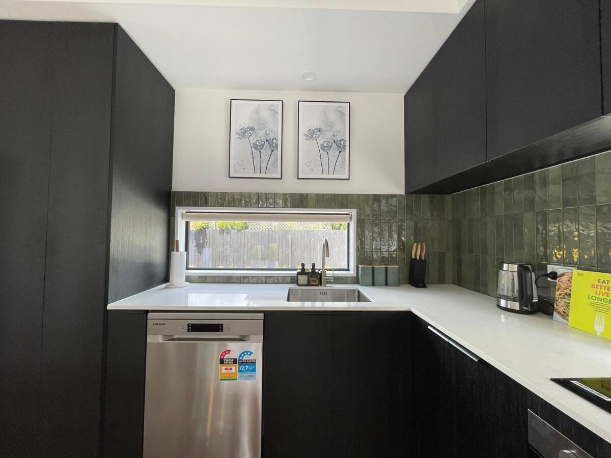 Luxury 2bed2bath Standalone With Parking