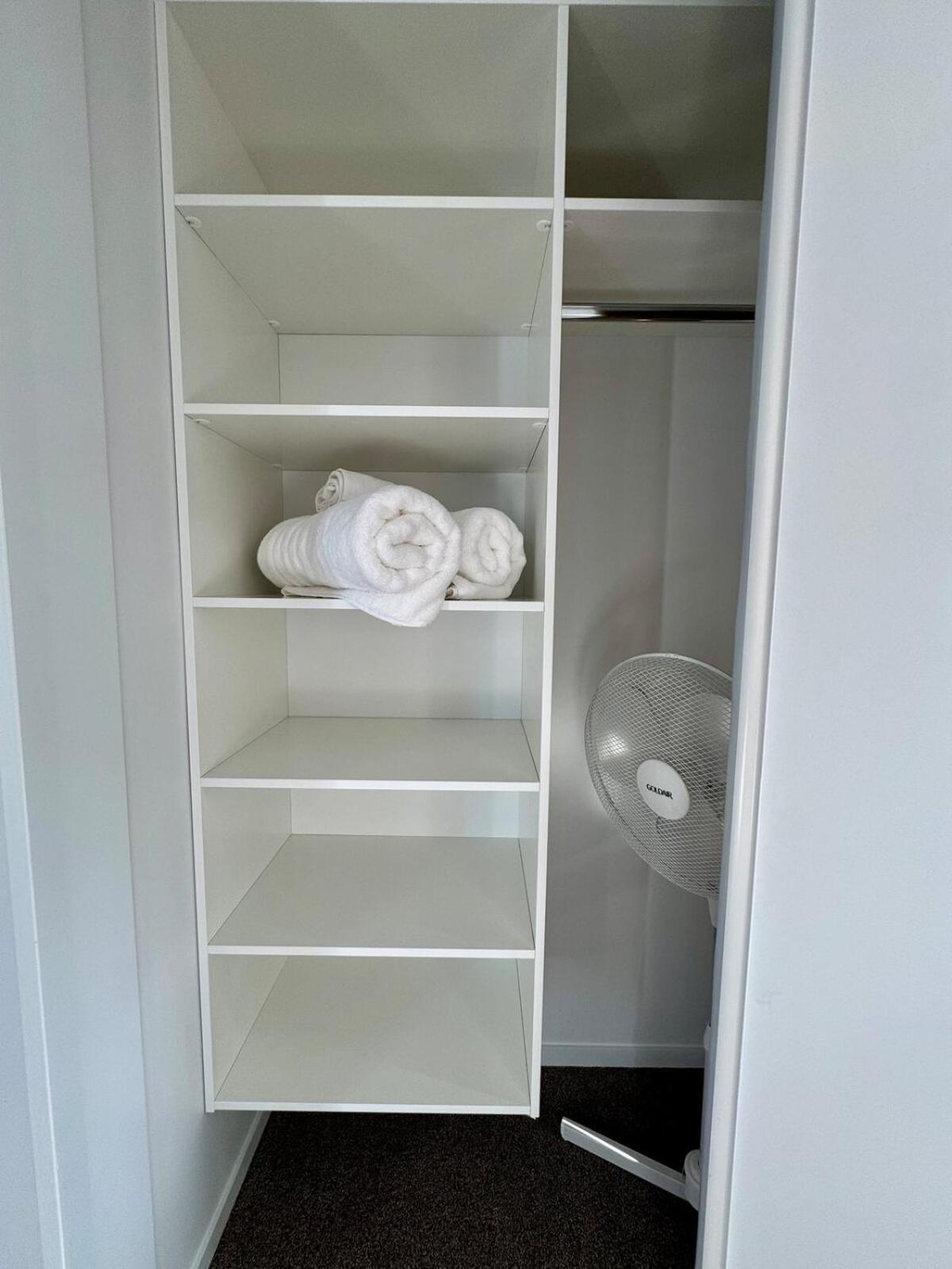 Casa de férias Luxury 2bed2bath Standalone With Parking Christchurch