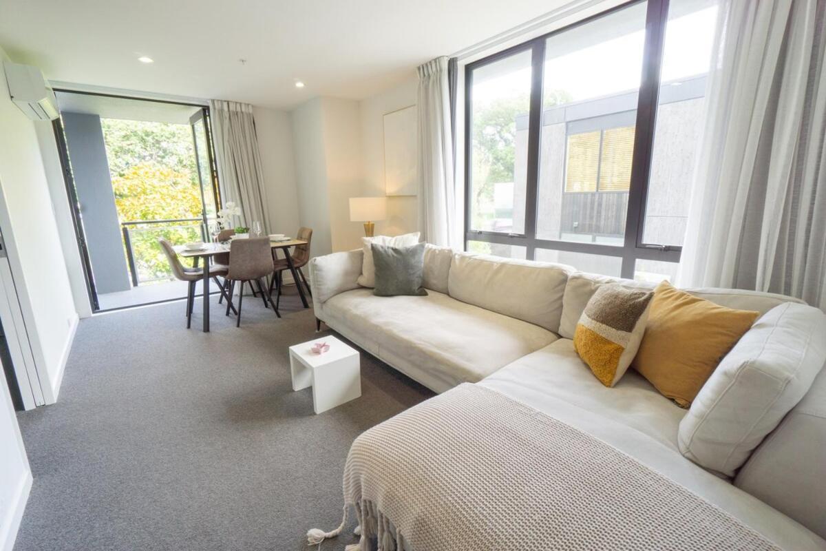 Touch Of Class Cbd, Free Park Apartment