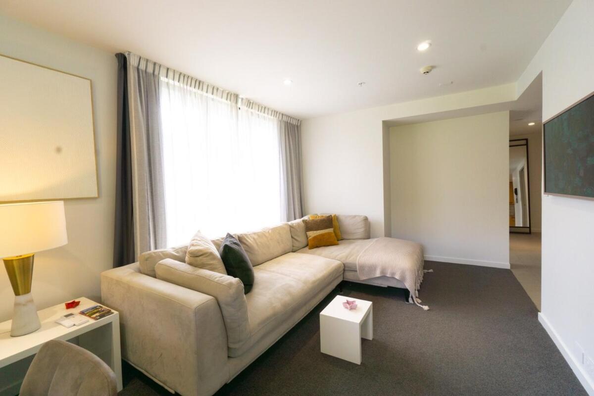 Touch Of Class Cbd, Free Park Apartment Christchurch