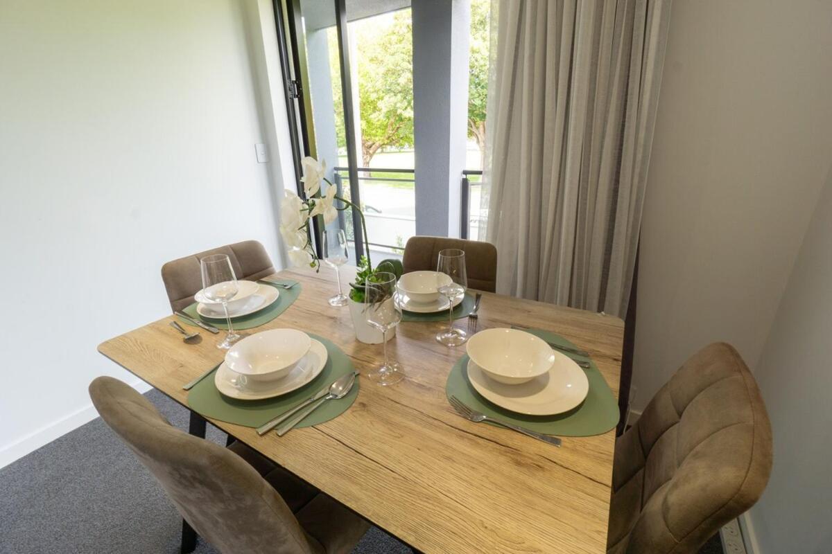 Apartment Touch Of Class Cbd, Free Park