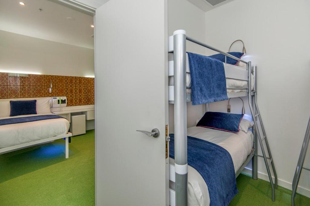 Hotel Breakfree On Cashel, An Accor