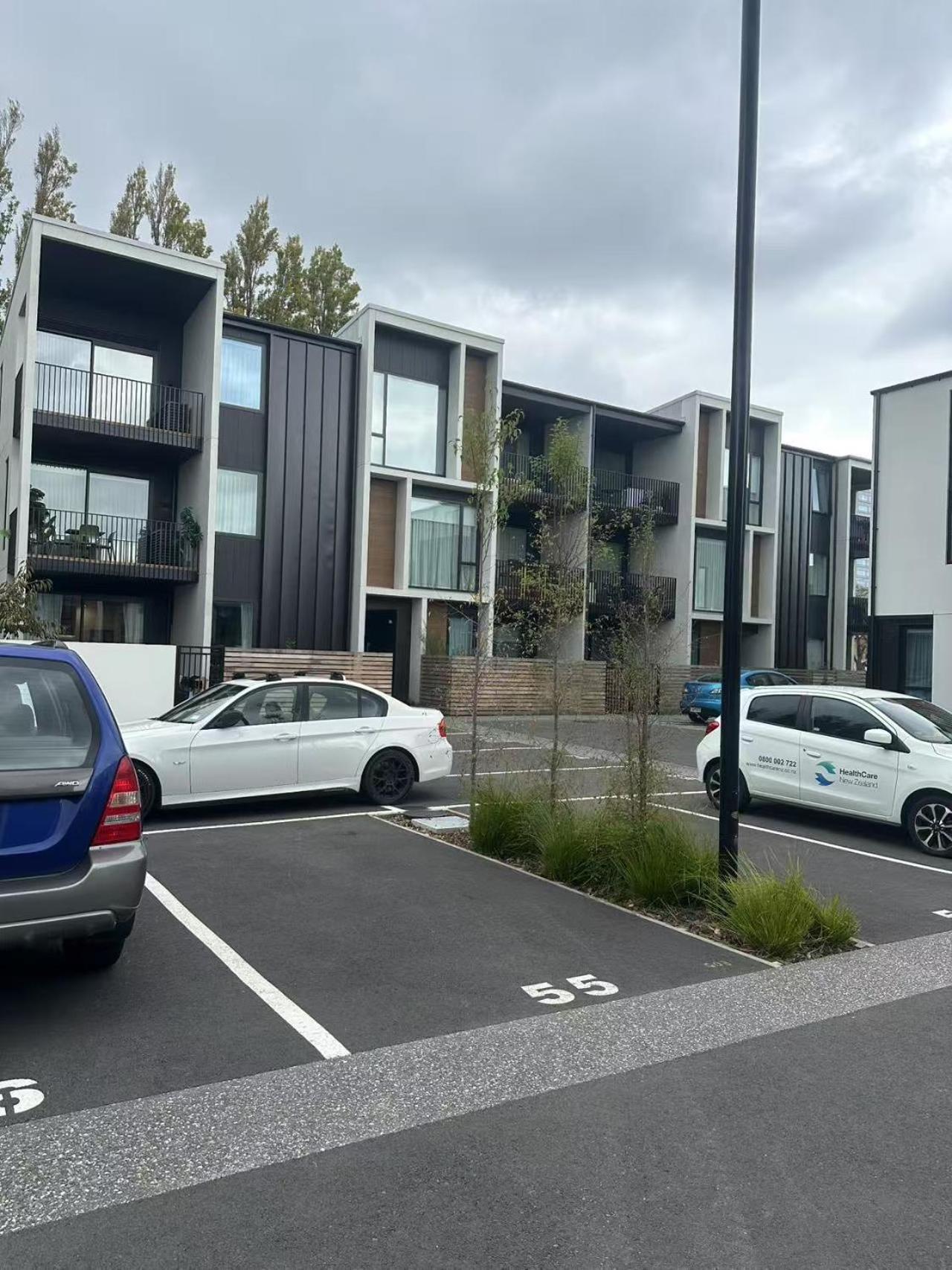 River Side Oasis With Free Parking