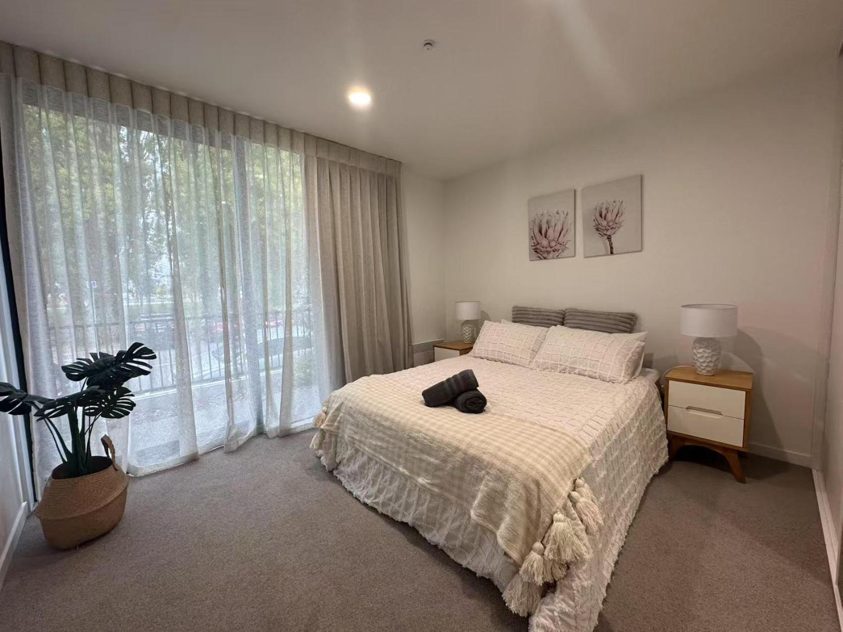 River Side Oasis With Free Parking Apartment Christchurch