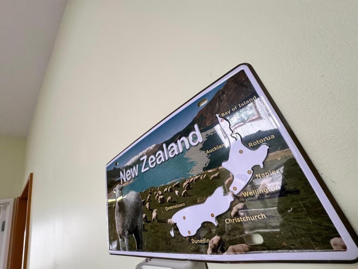 Central- 6bed 7bath-cinema-gamesroom-airnzseats- Sleeps 12-free Parking * Christchurch