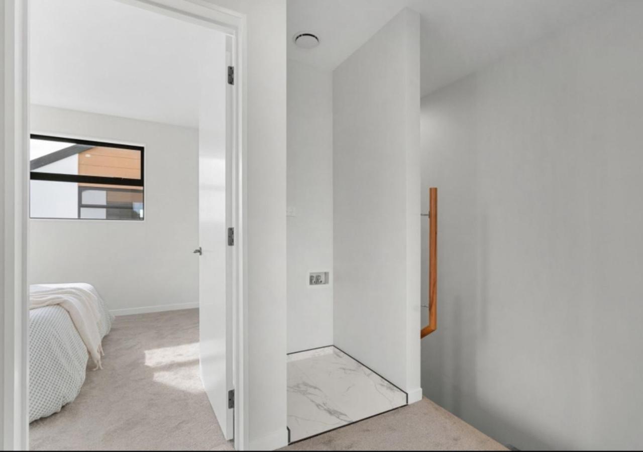 Holiday home Brand New 2br With Parking In Christchurch