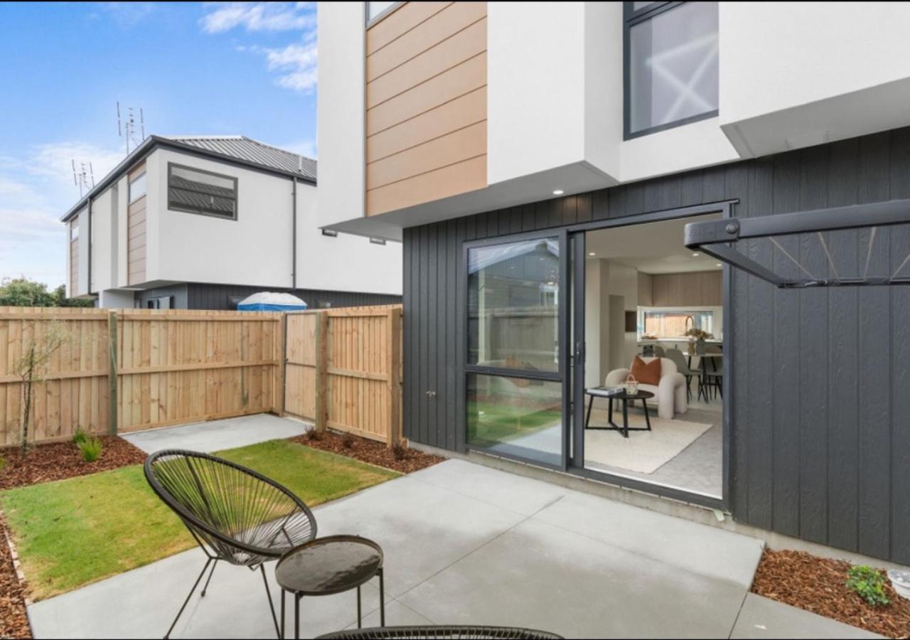 Brand New 2br With Parking In Holiday home